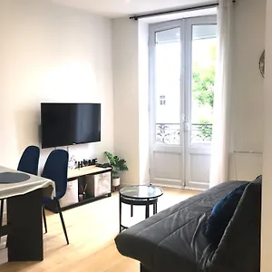 https://le-dome-1-face-thermes-cosy-hypercentre.hotels-rhonealpes.com
